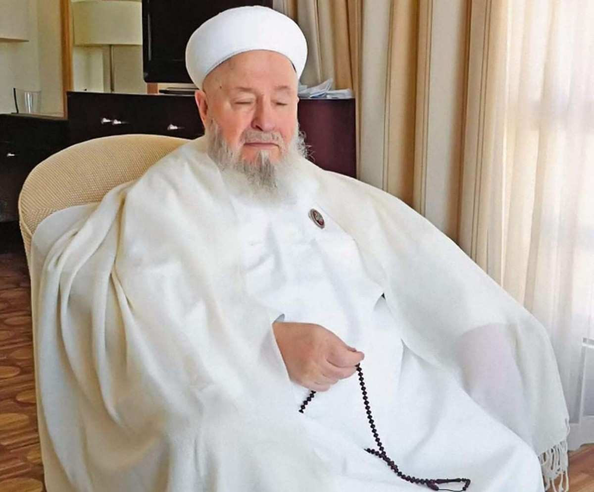 Mahmut Ustaosmanoğlu kimdir