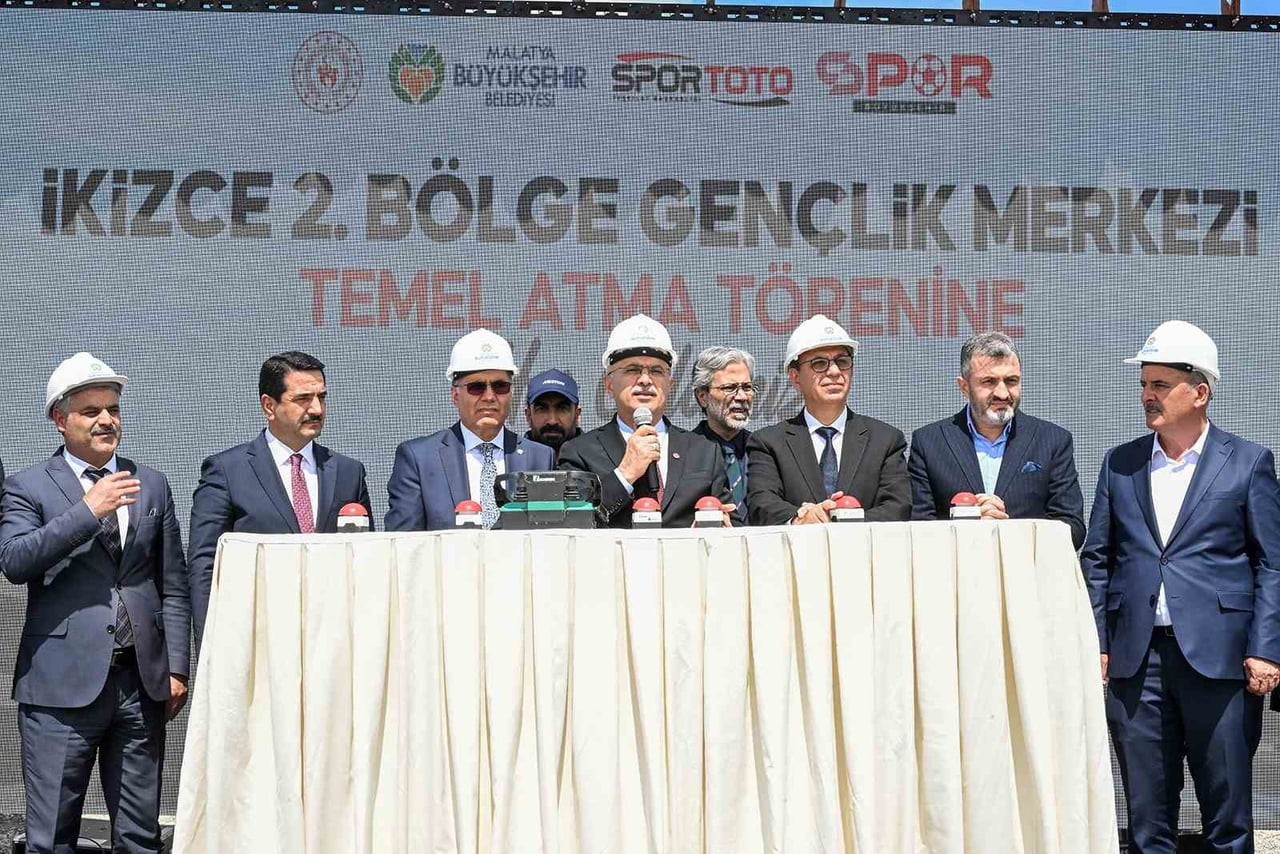 MALATYA BÜYÜKŞEHİR BELEDİYE BAŞKANI SAMİ ER, "İKİZCE 2. BÖLGEDE İNŞA EDİLECEK OLAN GENÇLİK MERKEZİ...