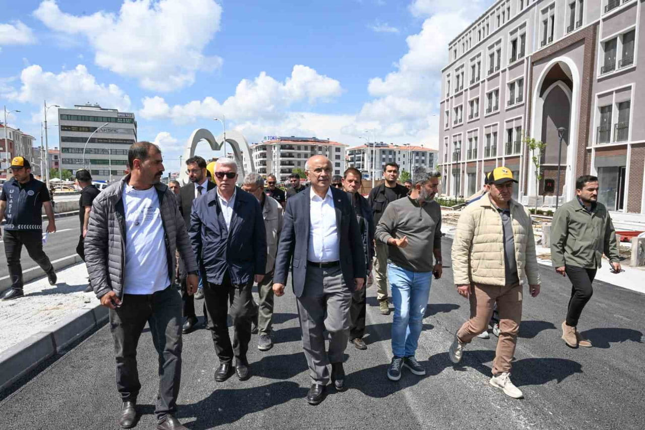 MALATYA BÜYÜKŞEHİR BELEDİYE BAŞKANI SAMİ ER, TURGUT TEMELLİ CADDESİ'NİN KURBAN BAYRAMI ÖNCESİ...