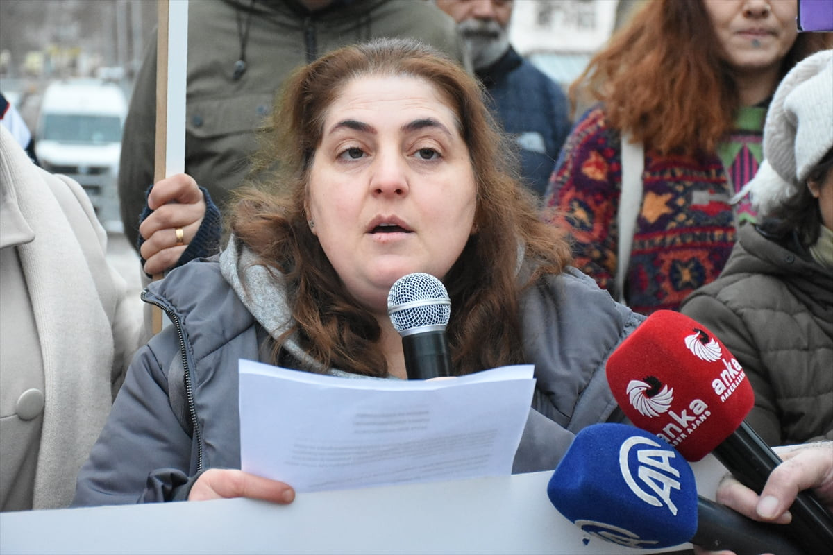 Malatya Demokratik Kadın Platformu, 9 aylık hamileyken eşi tarafından öldürülen Beste Kızılay için...