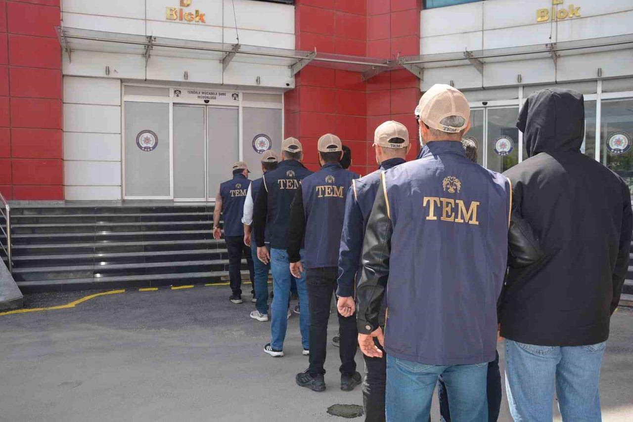 MALATYA MERKEZLİ 16 İLDE FETÖ OPERASYONU: 23 GÖZALTI
