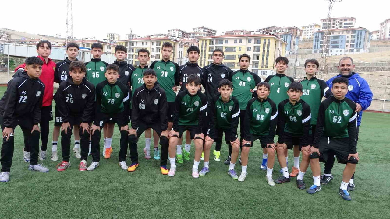 MALATYA YEŞİLYURTSPOR U14 TAKIMI TÜRKİYE ŞAMPİYONASI YOLUNDA