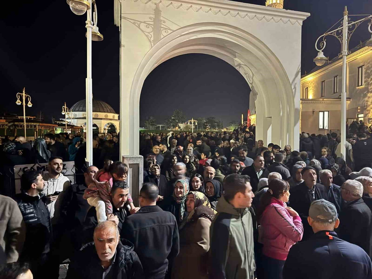 MALATYA’DAN İLK HAC KAFİLESİ KUTSAL TOPRAKLARA UĞURLANDI