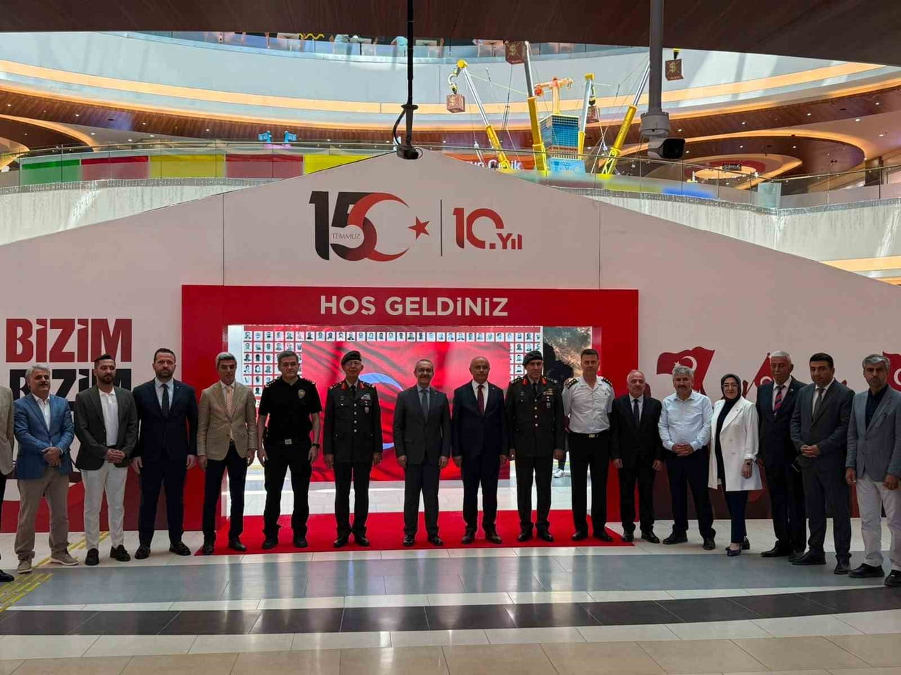 MALATYAPARK AVM'DE 15 TEMMUZ DEMOKRASİ VE MİLLİ BİRLİK GÜNÜ TÖRENİ DÜZENLENDİ