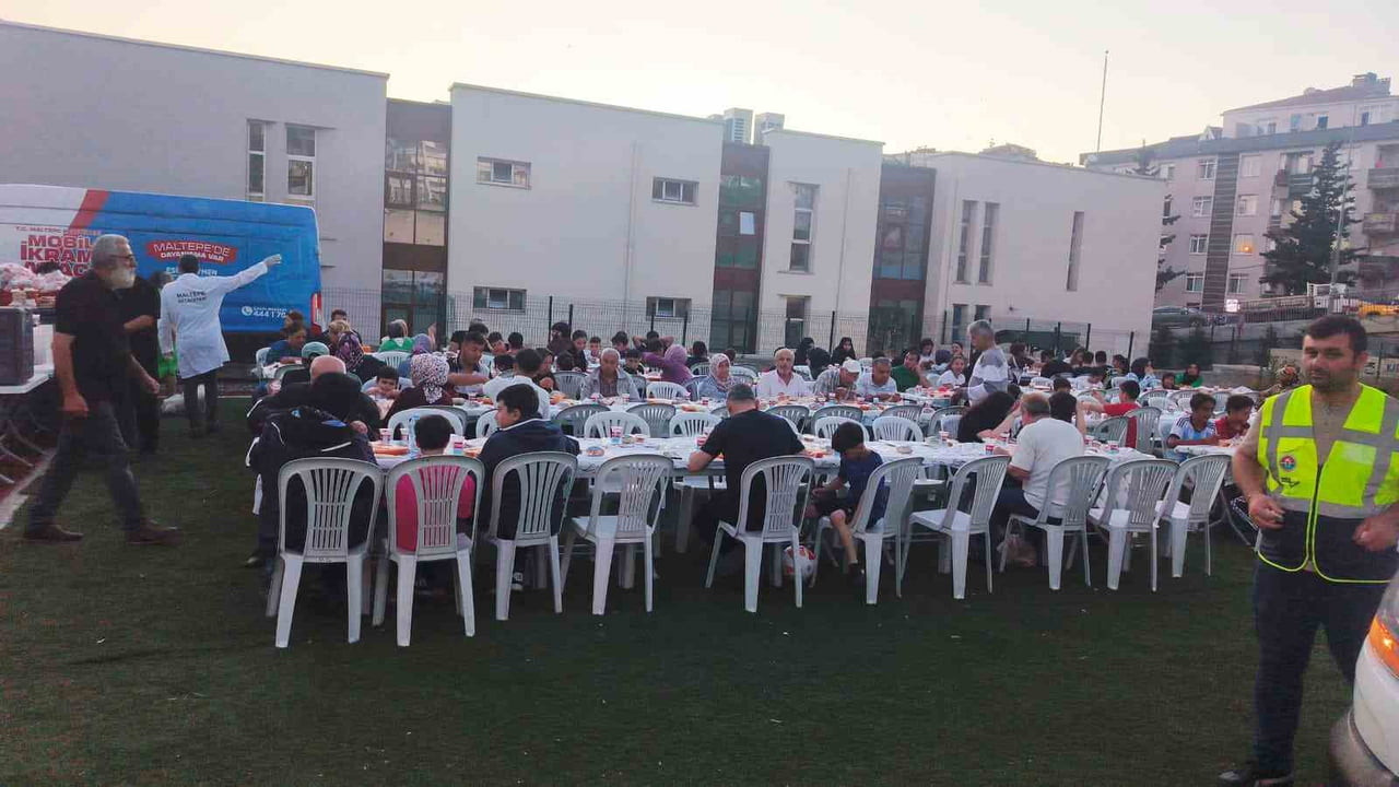 MALTEPE BELEDİYESİ TARAFINDAN YAS-I MATEM ORUCUNUN SEKİZİNCİ GÜN PROGRAMLARI YALI, KÜÇÜKYALI VE...