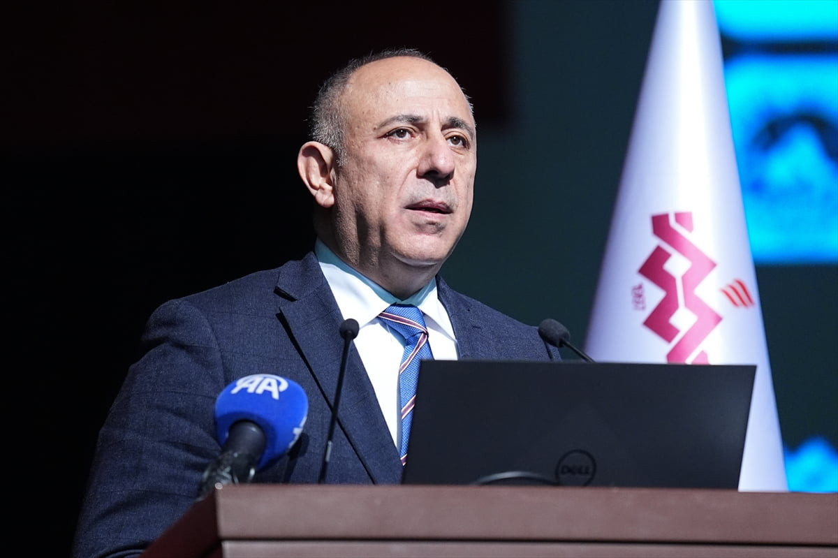 Maltepe Üniversitesi Arama ve Kurtarma Kulübü tarafından afet bilincini artırmak, gönüllü arama...