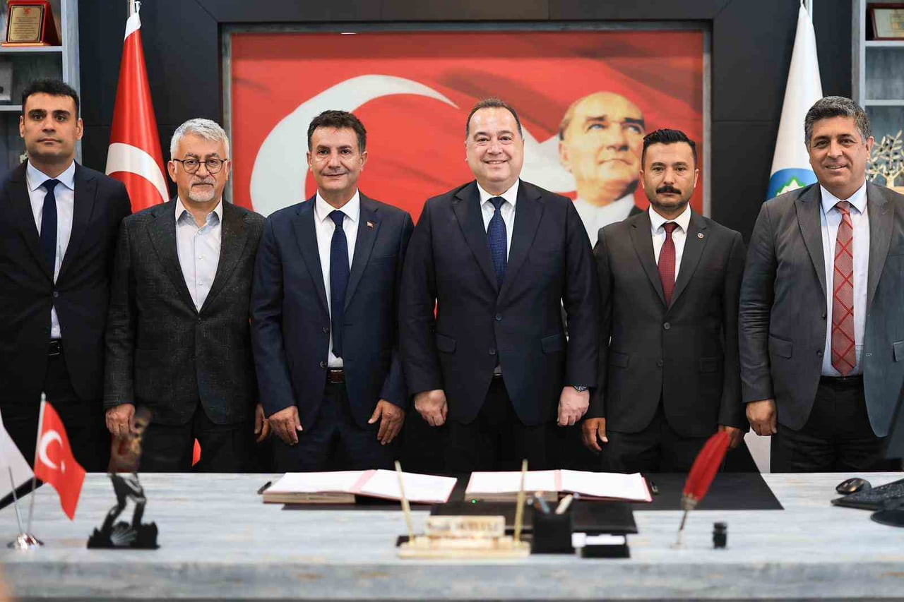 MANİSA BÜYÜKŞEHİR BELEDİYESİ İŞTİRAKLERİ MANULAŞ VE SPİLAŞ BÜNYESİNDE GÖREV YAPAN ÇALIŞANLARI...