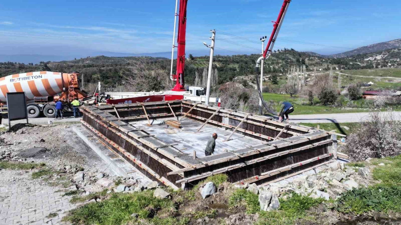 MANİSA BÜYÜKŞEHİR BELEDİYESİ, KIRKAĞAÇ İLÇESİ ÇALTICAK MAHALLESİ’NDE VATANDAŞLARIN KENDİ...