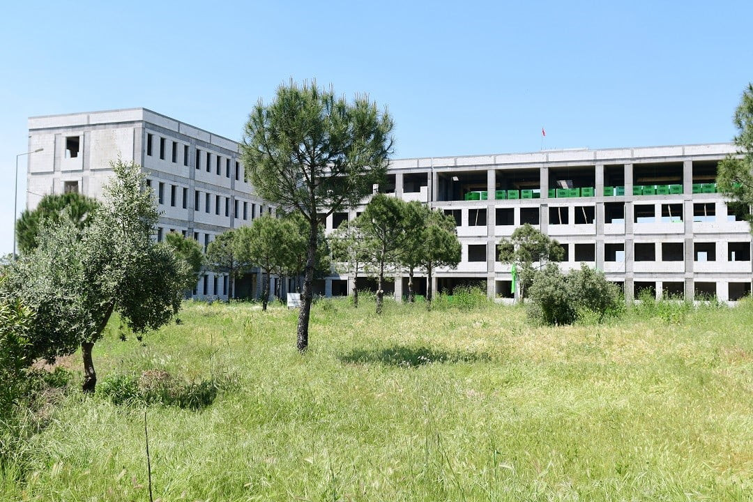 MANİSA CELAL BAYAR ÜNİVERSİTESİ (MCBÜ) SALİHLİ MESLEK YÜKSEKOKULU İÇİN YAPIMI SÜREN YENİ EĞİTİM...