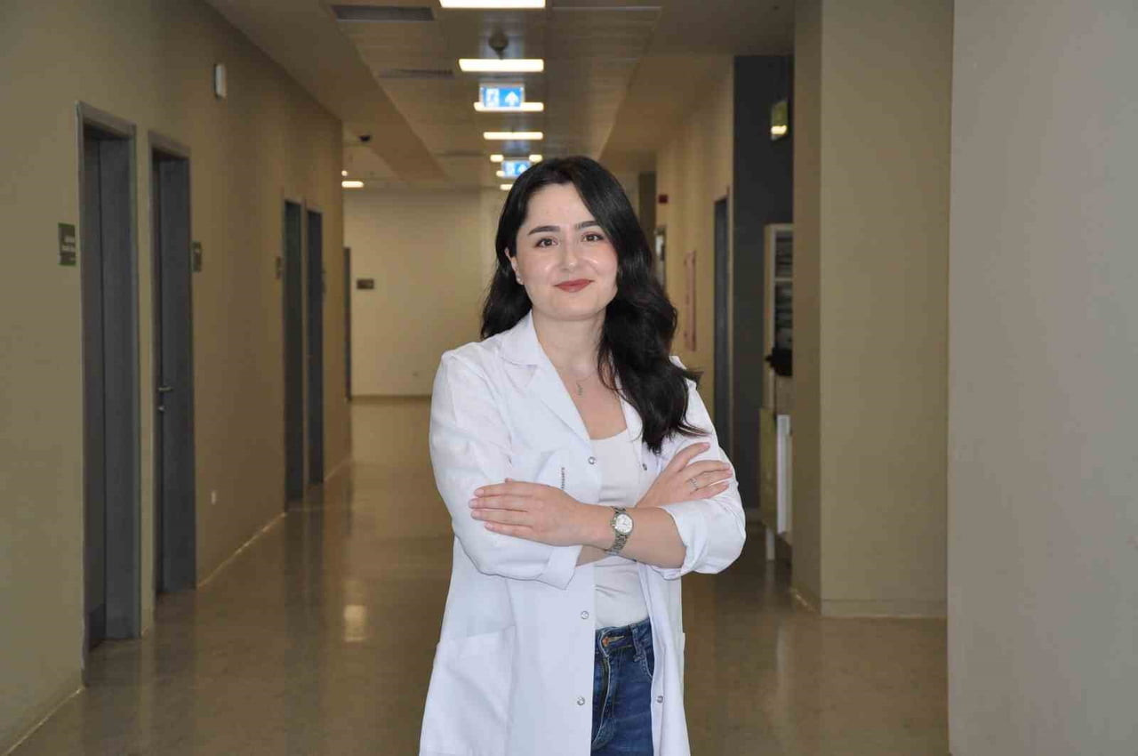 MANİSA ŞEHİR HASTANESİ BÜNYESİNDE UYGULANAN "MİGREN BOTOKSU" TEDAVİSİ HAKKINDA BİLGİ VEREN...