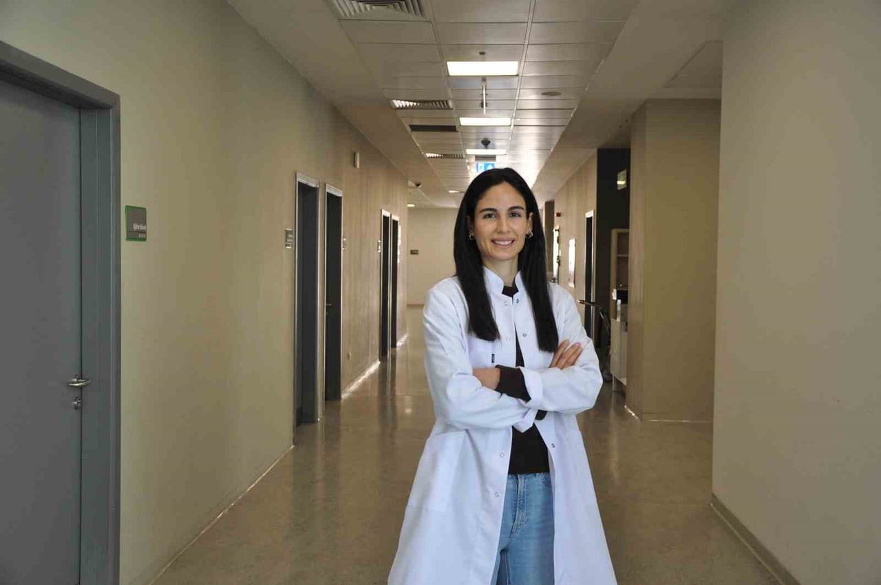 MANİSA ŞEHİR HASTANESİ DERMATOLOJİ HEKİMİ UZM. DR. İMGE DURMAZ, "BENLERDEKİ ASİMETRİ, DÜZENSİZ...