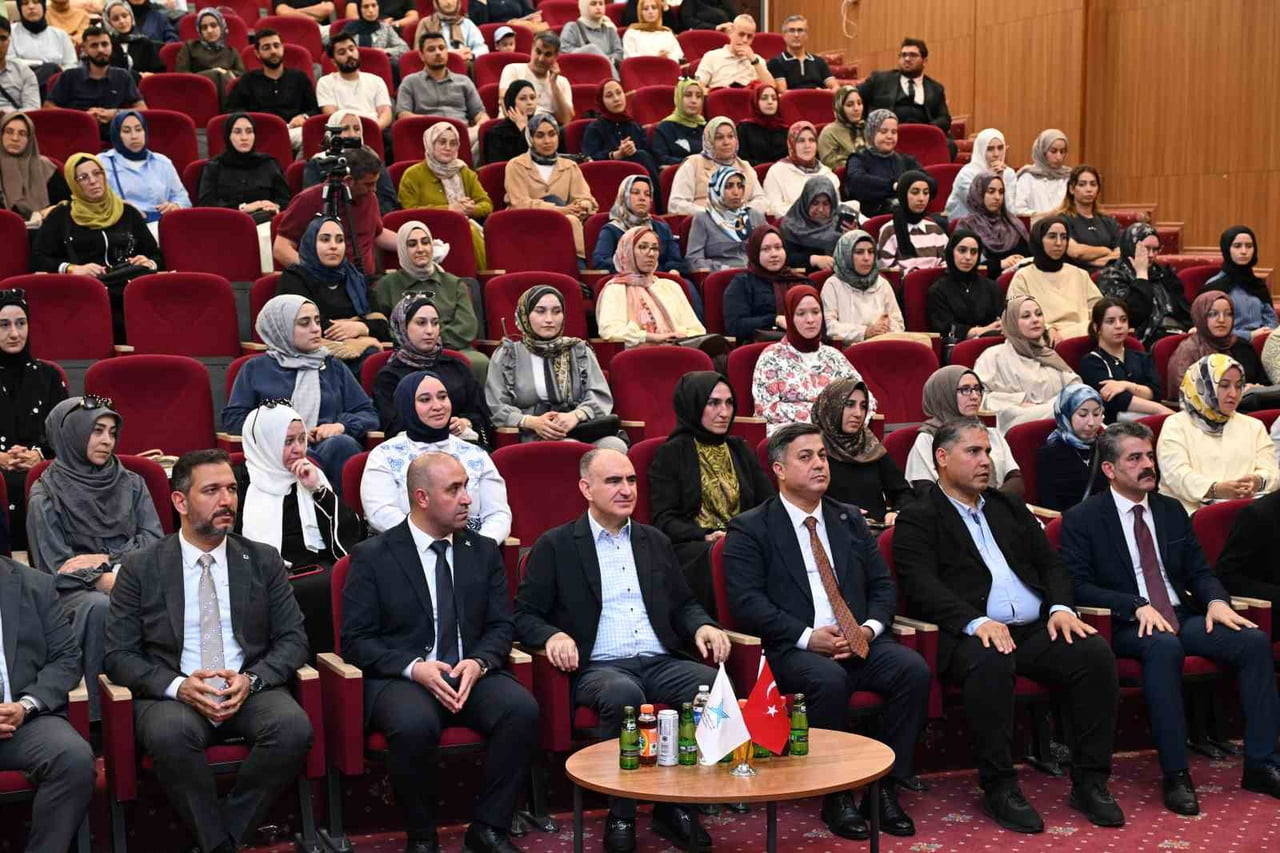 MANİSA VALİSİ VAHDETTİN ÖZKAN, TÜGVA MANİSA İL TEMSİLCİLİĞİ TARAFINDAN TARIM VE ORMAN İL MÜDÜRLÜĞÜ...