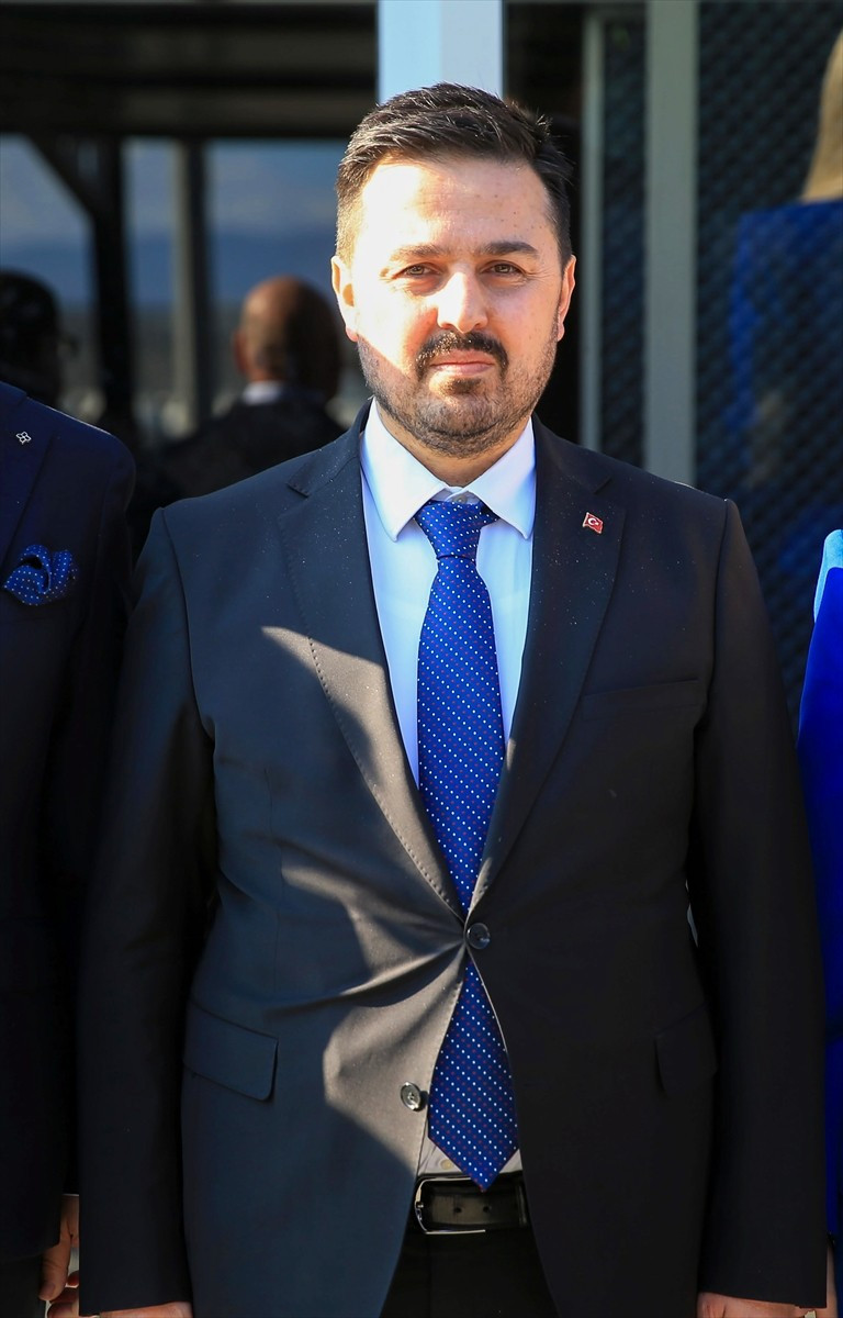 Manisa'nın Akhisar ilçesindeki Zeytin İhtisas Organize Sanayi Bölgesi'nde yürütülen yatırım...