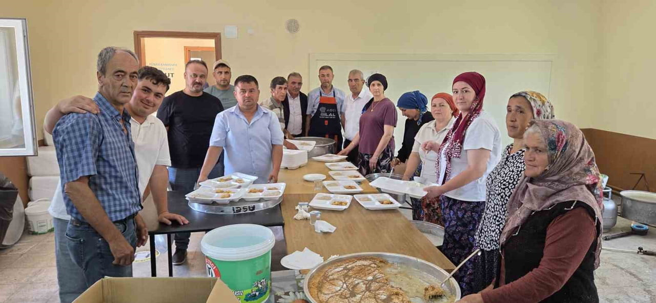 MANİSA'NIN GÖRDES İLÇESİNE BAĞLI BEĞEL MAHALLESİ'NDE BU YIL 3'ÜNCÜSÜ DÜZENLENEN GELENEKSEL KÖY...