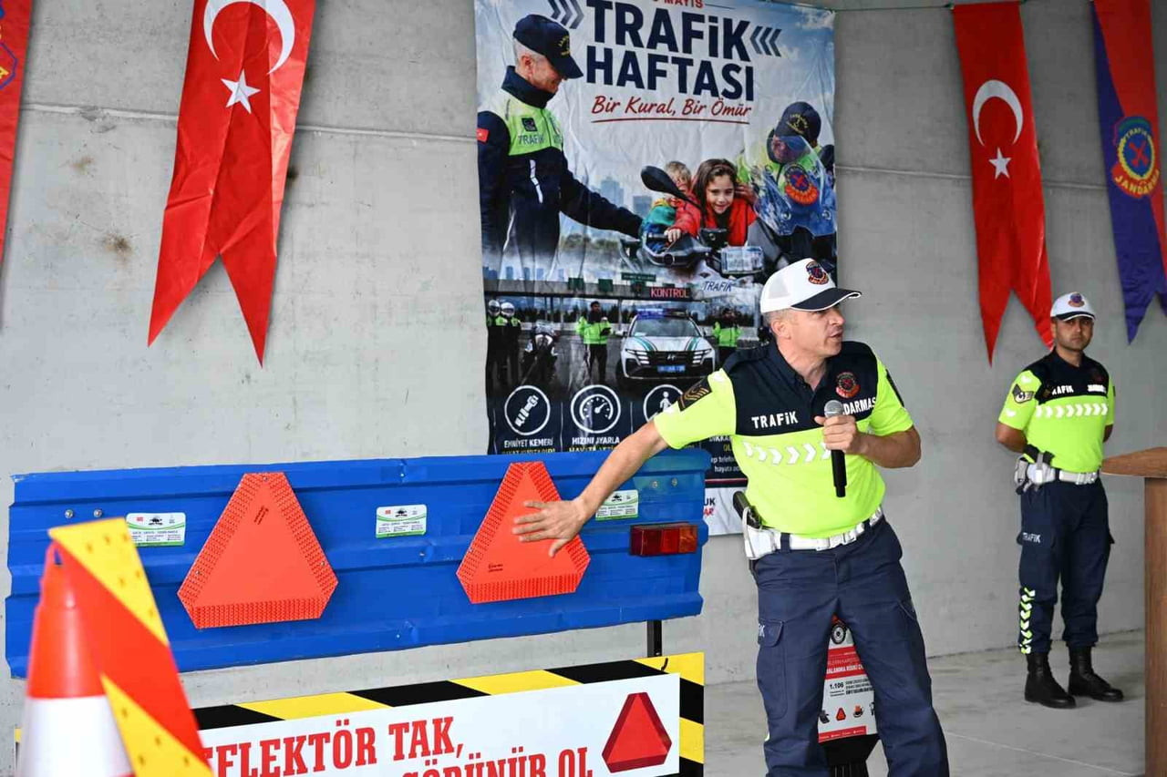 MANİSA’NIN DEMİRCİ İLÇESİNDE, TARIM SEZONUNUN YOĞUNLAŞMASIYLA BİRLİKTE TRAKTÖR VE MOTOSİKLET...