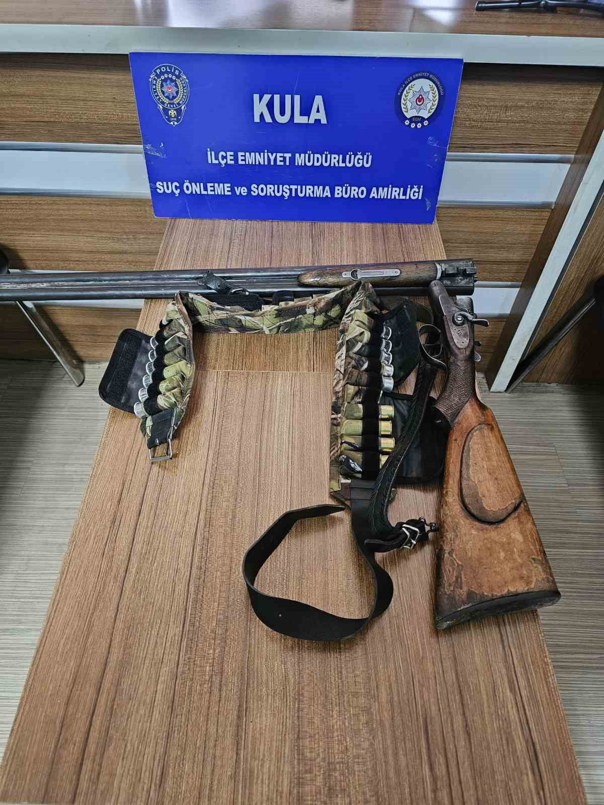 MANİSA’NIN KULA İLÇESİNDE İLÇE EMNİYET MÜDÜRLÜĞÜ EKİPLERİNCE GERÇEKLEŞTİRİLEN ÇALIŞMALAR...