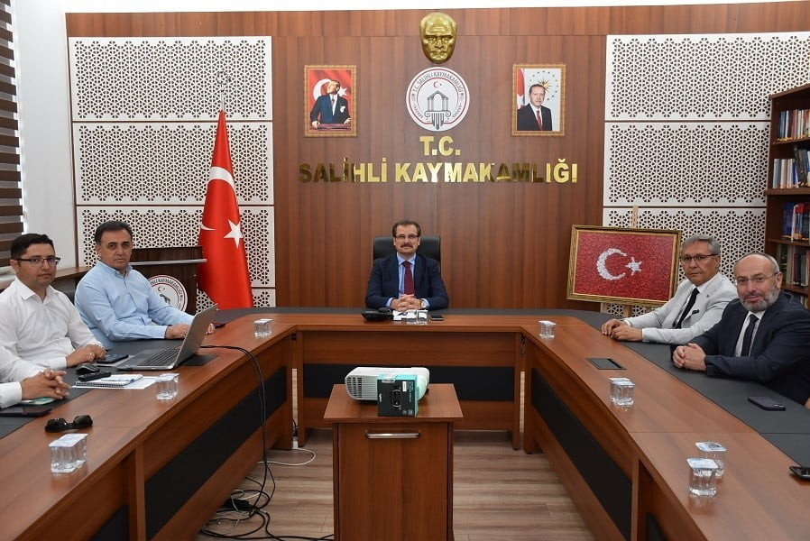 MANİSA’NIN SALİHLİ İLÇESİNDE HAZİRAN AYI İLÇE YATIRIM İZLEME TOPLANTISI, KAYMAKAM ALİ GÜLDOĞAN...