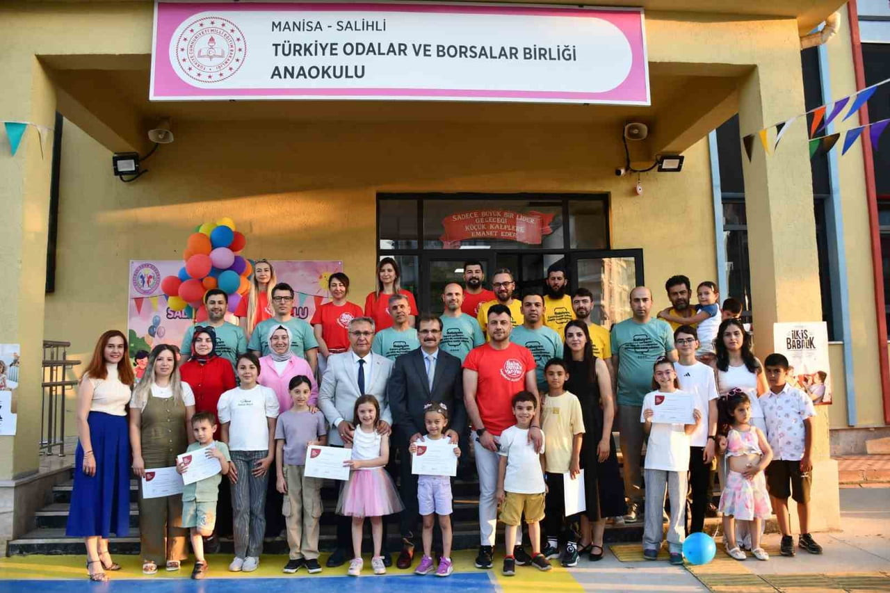 MANİSA’NIN SALİHLİ İLÇESİNDE TÜRKİYE ODALAR VE BORSALAR BİRLİĞİ (TOBB) ANAOKULU TARAFINDAN...