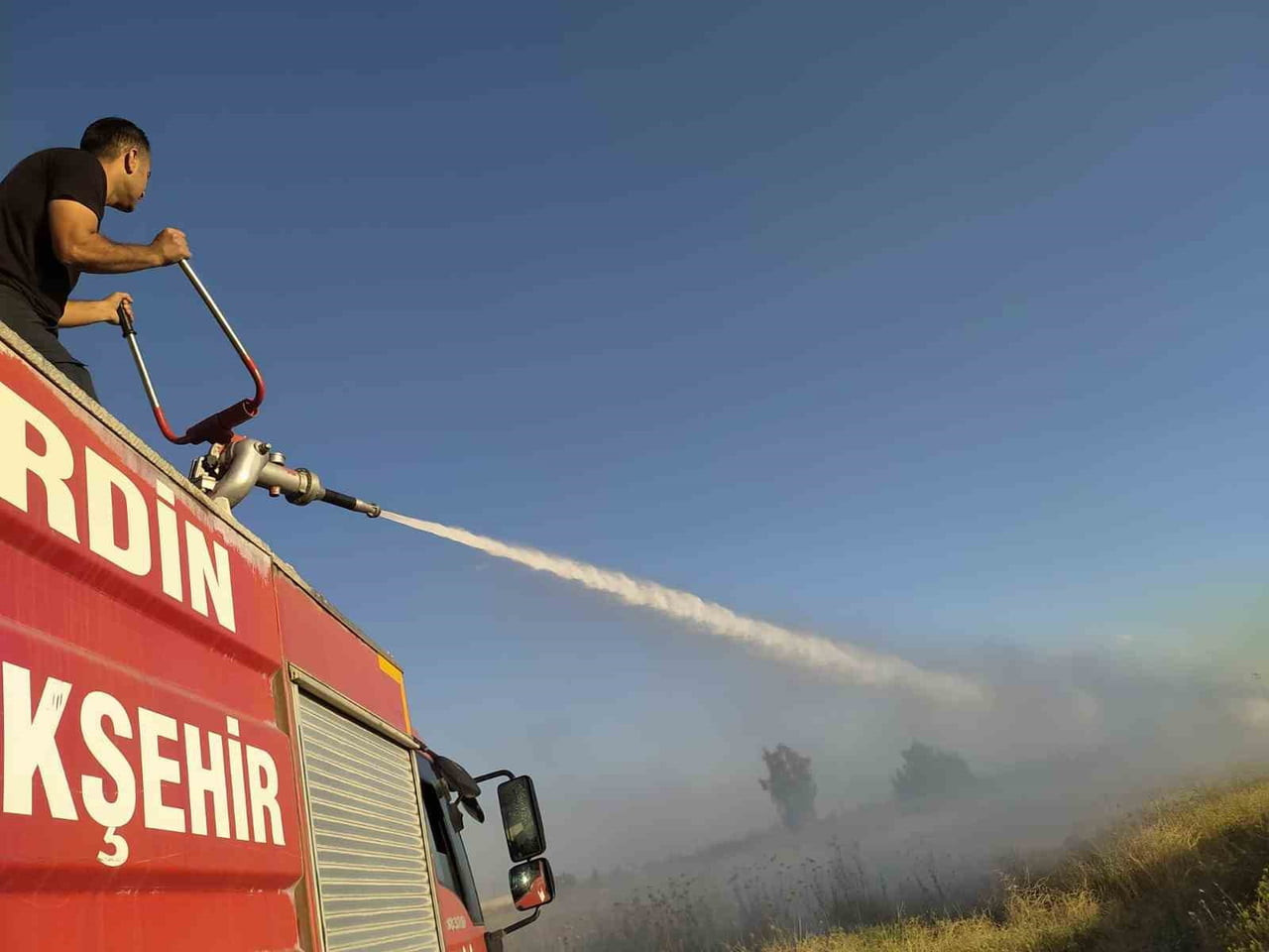 MARDİN BÜYÜKŞEHİR BELEDİYESİ İTFAİYE DAİRE BAŞKANLIĞI EKİPLERİ, 7-14 HAZİRAN TARİHLERİ ARASINDA İL...
