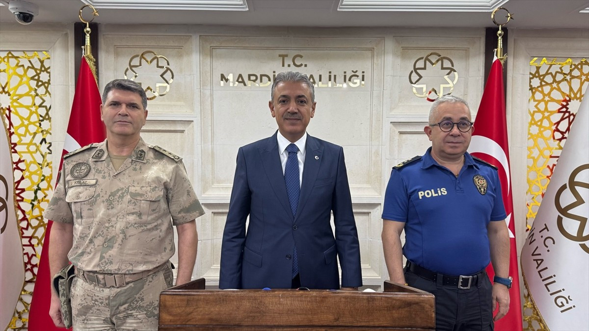 Mardin Valisi Tuncay Akkoyun, başkanlığında, İl Emniyet Müdür Vekili Ali Hakan Alev ile İl...