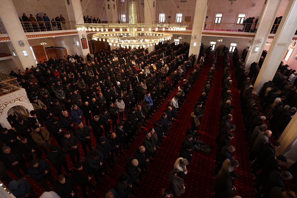 Mardin ve Batman'da Hamas'ın askeri kanadı İzzeddin el-Kassam Tugaylarının sözcüsü Ebu Ubeyde ile...