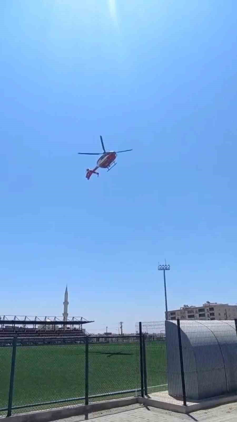 MARDİN'İN NUSAYBİN İLÇESİNDE HİPOTERMİ TEDAVİSİ GÖREN BEBEK TEDAVİ İÇİN AMBULANS HELİKOPTERLE...