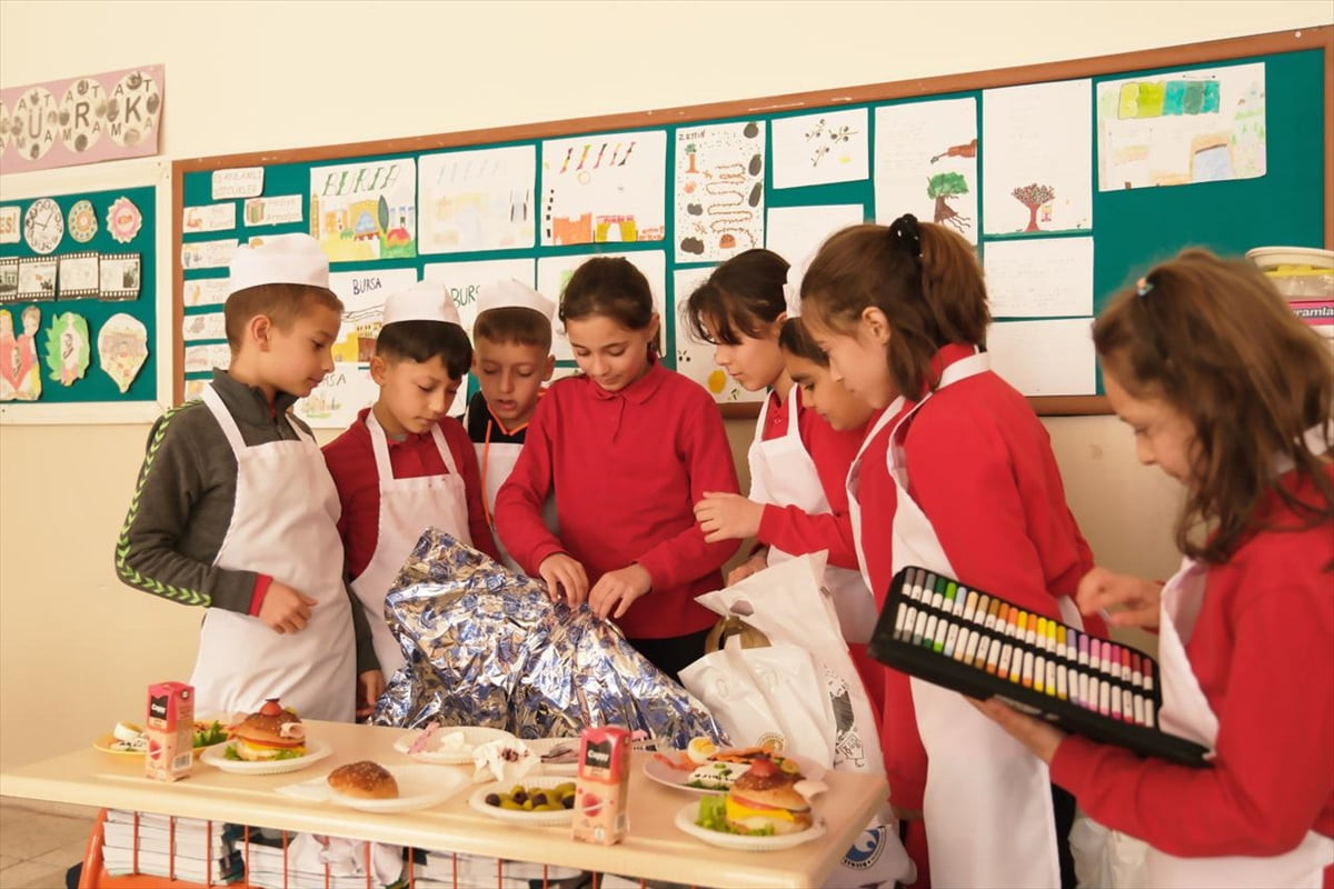Marmara Zeytin Tarım Satış Kooperatifleri Birliğinin (Marmarabirlik) çocuklarda sağlıklı beslenme...