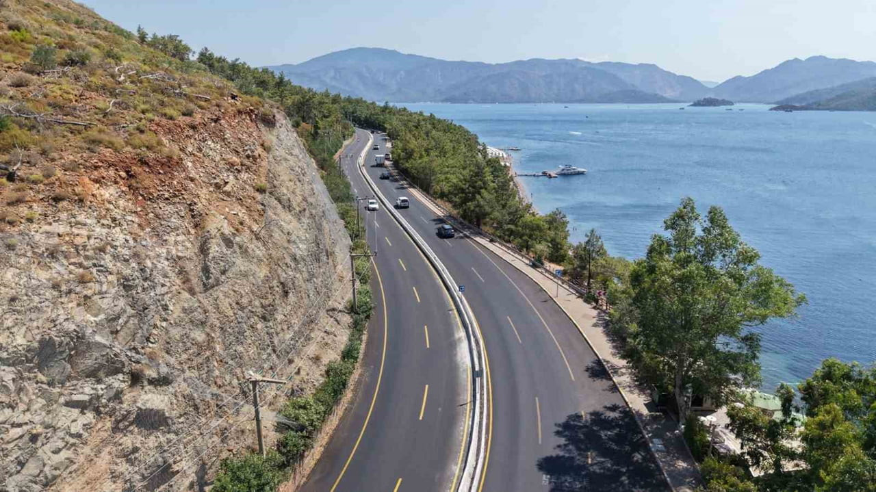 MARMARİS İÇMELER’E 77 MİLYON TL’LİK YOL YATIRIMI