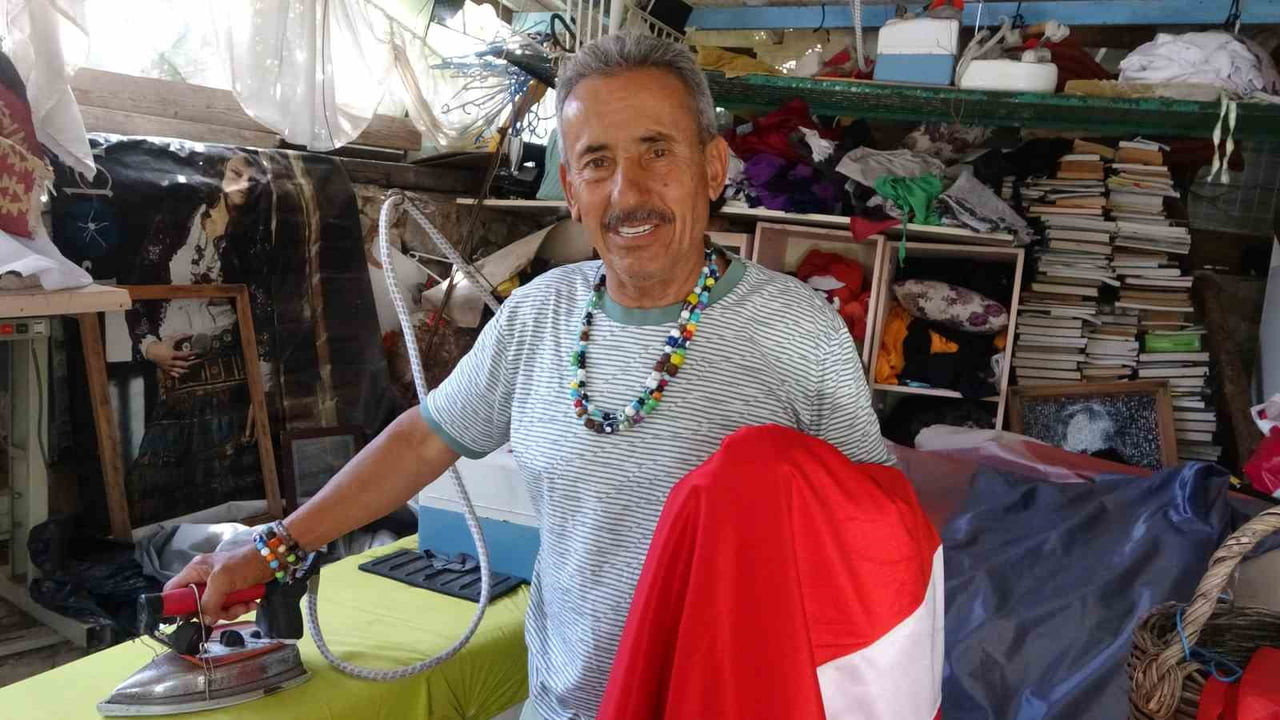 MARMARİS’İN "BAYRAK DEDESİ" SELİMİYE’Yİ 19 MAYIS’A HAZIRLIYOR   SALİH YAZGAN