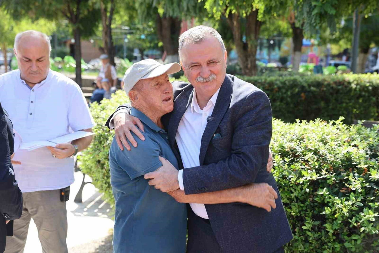 MAYIS AYINDA İKİ AYRI ARAŞTIRMA ŞİRKETİNCE YAYIMLANAN SONUÇLARDA YUNUSEMRE BELEDİYESİ, TÜRKİYE’NİN...