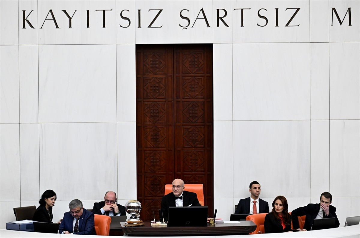 Meclis Başkanvekili Tekin Bingöl başkanlığında toplanan TBMM Genel Kurulu'nda, 2026 Yılı Merkezi...