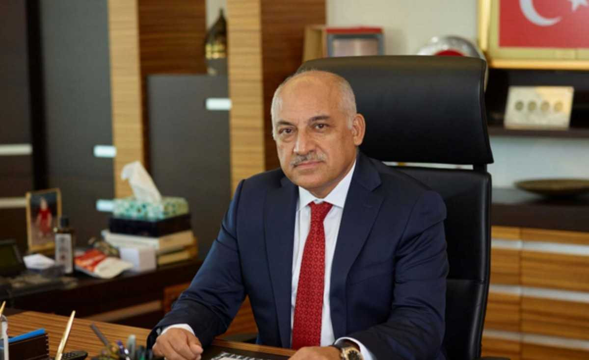 Mehmet Büyükekşi hangi takımlı, takım tutuyor mu