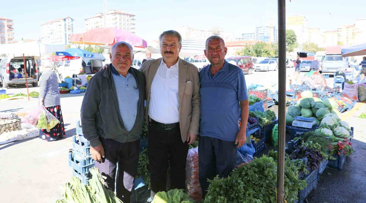MELİKGAZİ BELEDİYESİ’NİN HEM YEREL ÜRETİCİYİ DESTEKLEMEK HEM DE VATANDAŞLARI SAĞLIKLI VE DOĞAL...
