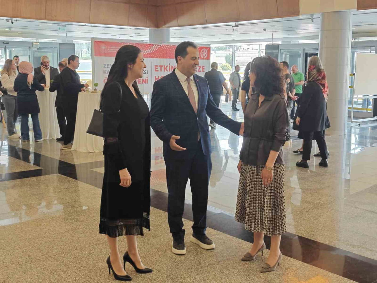 MENTEŞE DEVLET HASTANESİ’NDEN GELECEĞİN HEMŞİRELERİNE ANLAMLI DESTEK