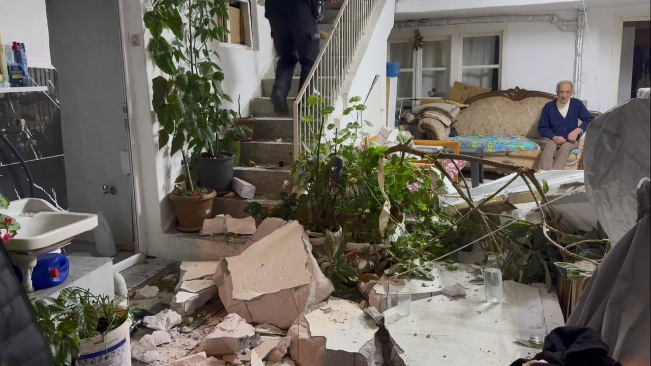 MENTEŞE’DE MÜSTAKİL EVDE KORKUTAN PATLAMA: 3 KİŞİ YARALANDI