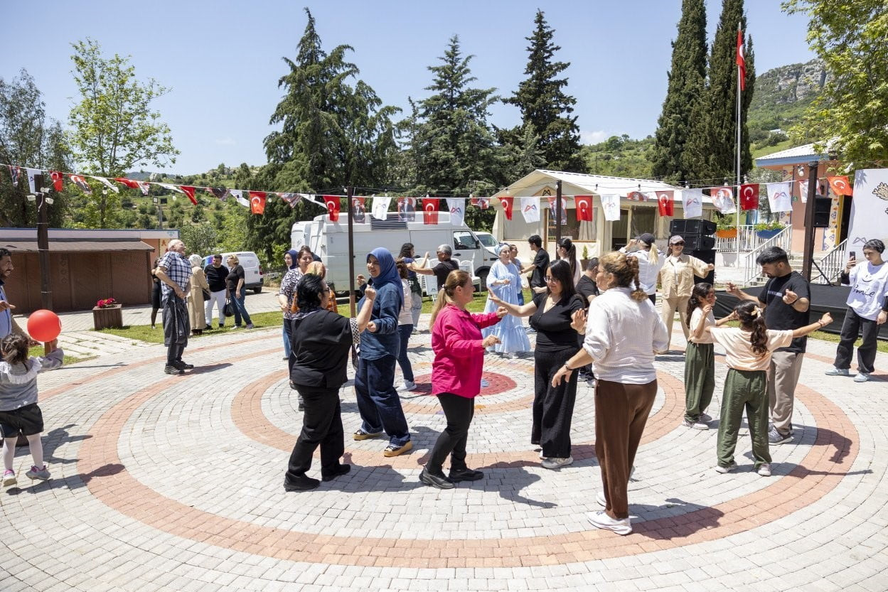 MERSİN BÜYÜKŞEHİR BELEDİYESİ, DÜNYA ÇÖLYAK FARKINDALIK GÜNÜ KAPSAMINDA DÜZENLEDİĞİ ETKİNLİKLE...