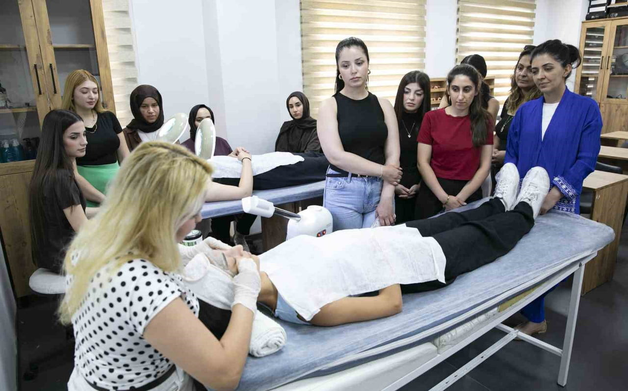 MERSİN BÜYÜKŞEHİR BELEDİYESİ, EĞİTİMDE VE İSTİHDAMDA YER ALMAYAN 18-29 YAŞ ARALIĞINDAKİ GENÇLERİ...