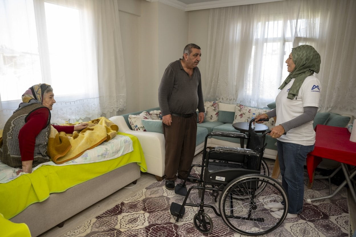 MERSİN BÜYÜKŞEHİR BELEDİYESİ, SOSYAL BELEDİYECİLİK ANLAYIŞI KAPSAMINDA ENGELLİ BİREYLERİN YAŞAMINI...