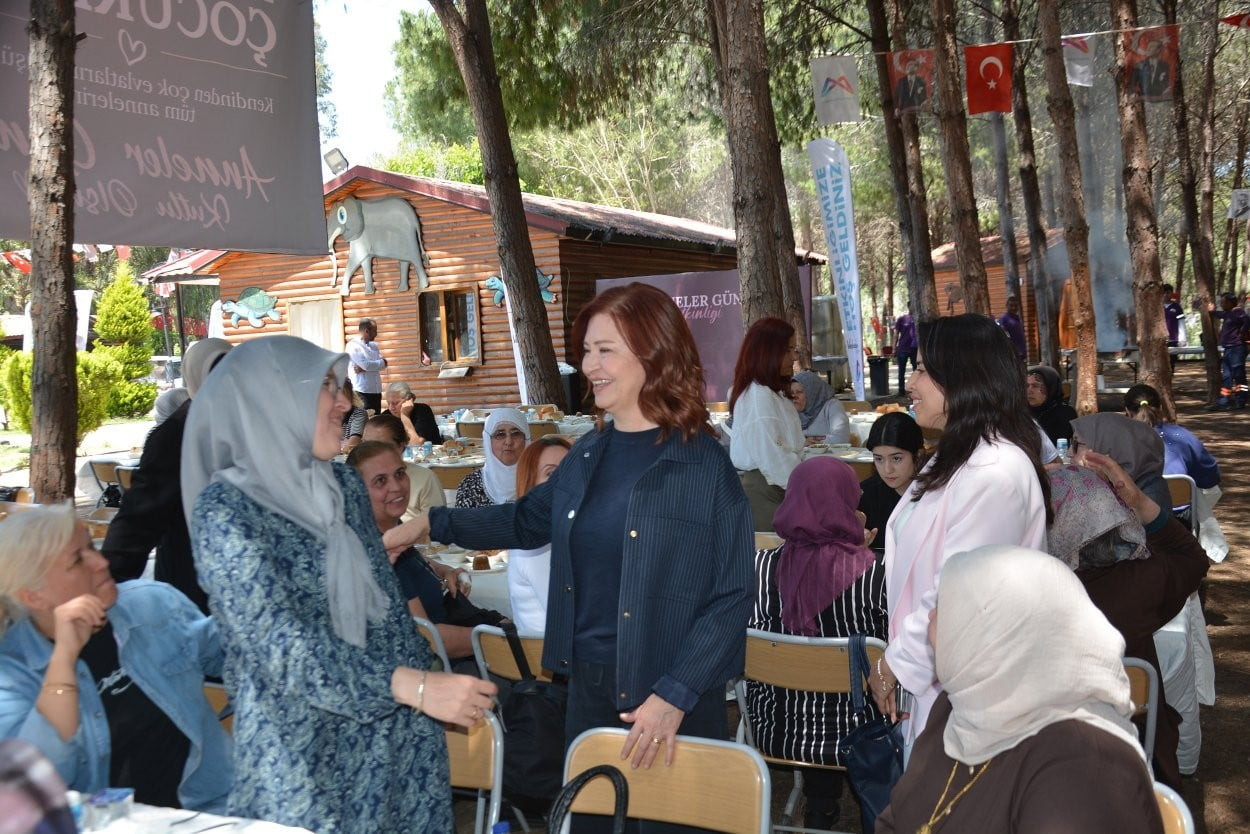 MERSİN BÜYÜKŞEHİR BELEDİYESİ TARAFINDAN ANNELER GÜNÜ DOLAYISIYLA ŞEHİT ANNELERİ, ŞEHİT EŞLERİ VE...