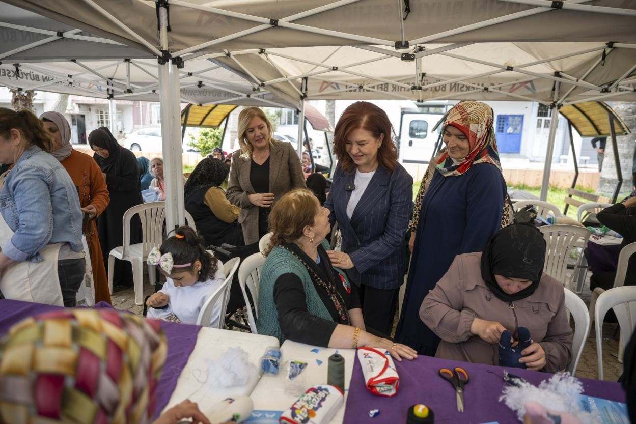 MERSİN BÜYÜKŞEHİR BELEDİYESİNİN ‘EVİMİZ ATÖLYE’ PROJESİ KAPSAMINDA MÜFİDE İLHAN MAHALLESİ’NDE...