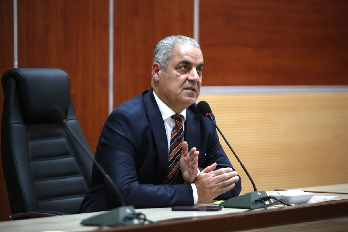 Mersin Cumhuriyet Başsavcısı Ahmet Çelikkol, üniversite öğrencileriyle bir araya gelerek mesleki...