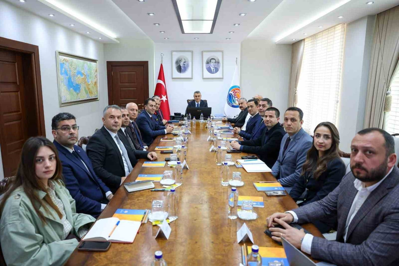 MERSİN VALİSİ ATİLLA TOROS BAŞKANLIĞINDA FESTİVAL HAZIRLIK TOPLANTISI DA...