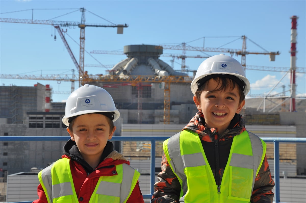 Mersin'de katıldığı satranç turnuvasında Gülnar ilçesinde inşası süren Akkuyu Nükleer Güç...