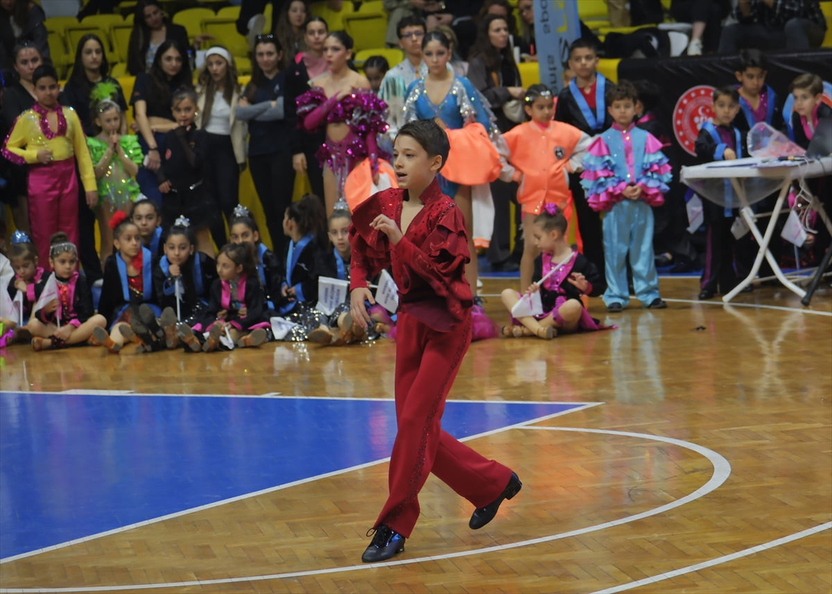 Mersin'de Türkiye Dans Sporları Federasyonu (TDSF) tarafından "Karayip Danslar - Salsa 3. Etap"...
