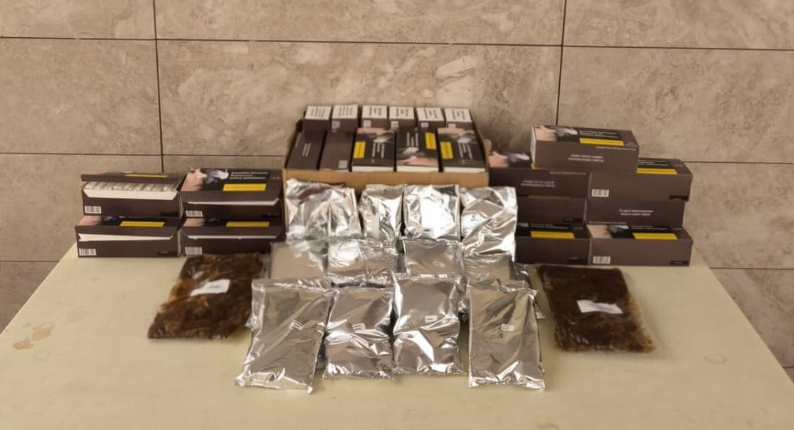 MERSİN'İN ANAMUR İLÇESİNDE SİGARA KAÇAKÇILIĞI İLE MÜCADELE ÇERÇEVESİNDE DÜZENLENEN BASKINLARDA 7...