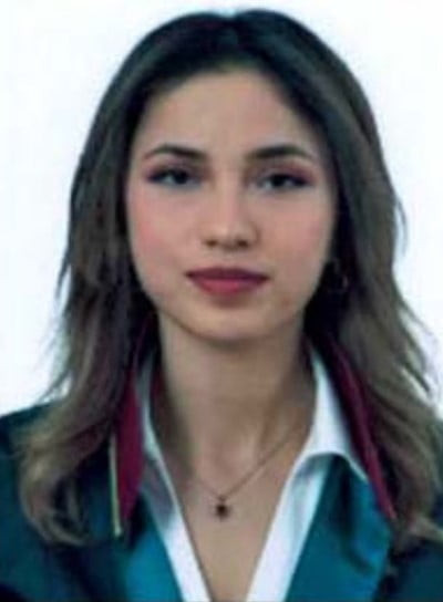 MERSİN'İN ERDEMLİ İLÇESİNDE OTOMOBİLİN ÇARPTIĞI AVUKAT TUĞÇE ŞEN KALDIRILDIĞI HASTANEDE HAYATINI...