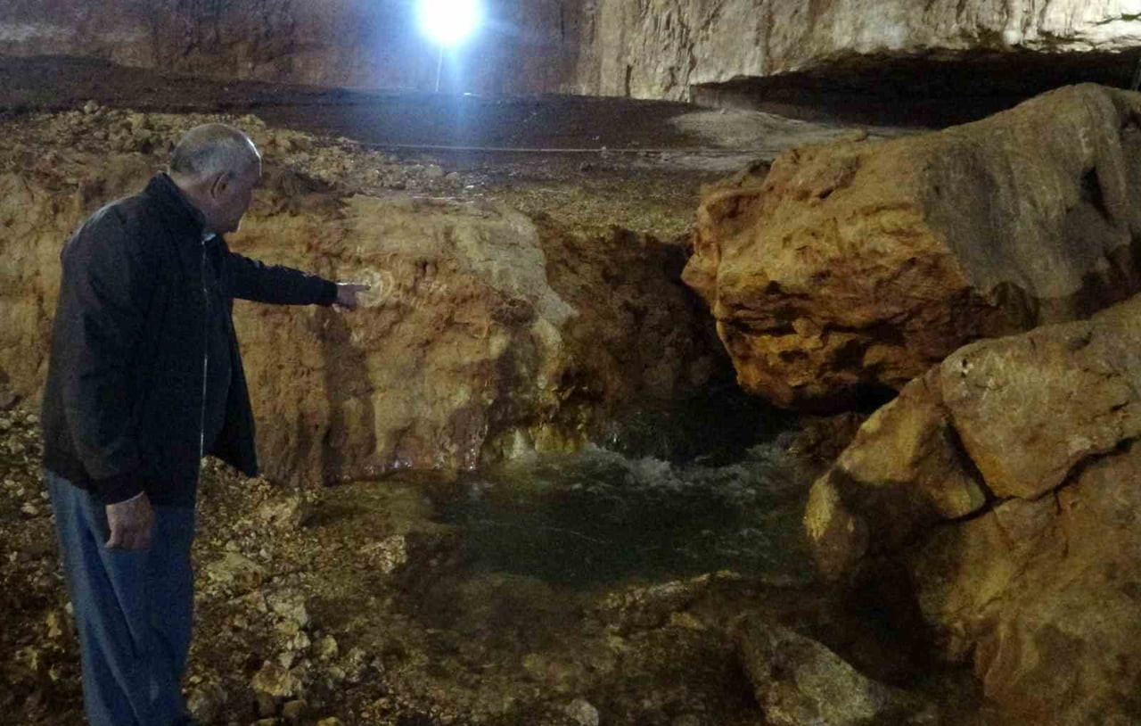 MERSİN'İN ÖNEMLİ TURİZM NOKTALARINDAN 'CENNET VE CEHENNEM' OBRUKLARINDAN CENNET'İN DİBİNDEN 13...