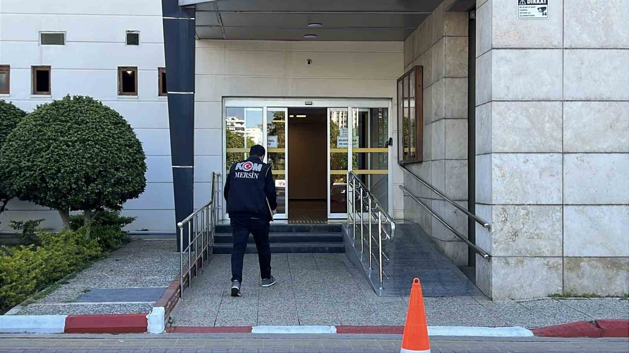 MERSİN'İN YENİŞEHİR BELEDİYESİ'NE YÖNELİK RÜŞVET VE İHALEYE FESAT KARIŞTIRMA SUÇLARINDAN...