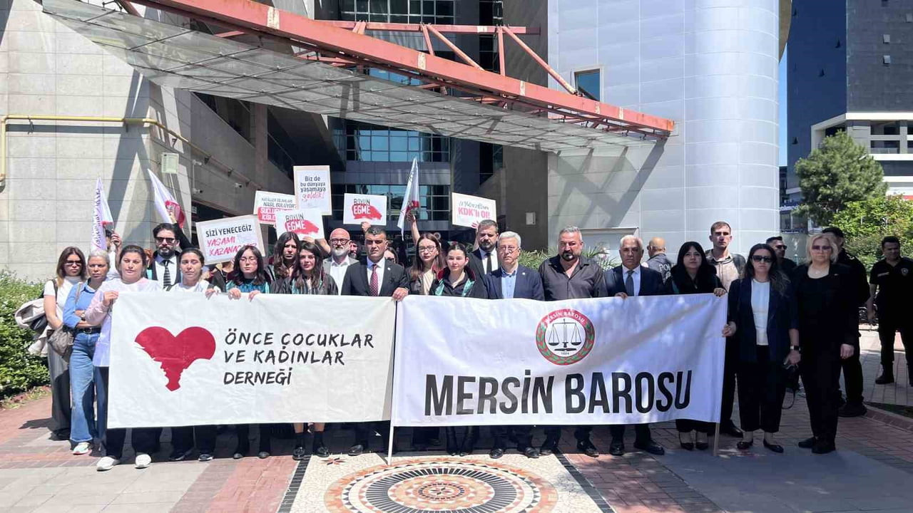 MERSİN’DE 16 YAŞINDAKİ HİRANUR NİLGÜN AYGAR’IN PARK HALİNDEKİ OTOMOBİLDE TABANCA İLE VURULARAK...