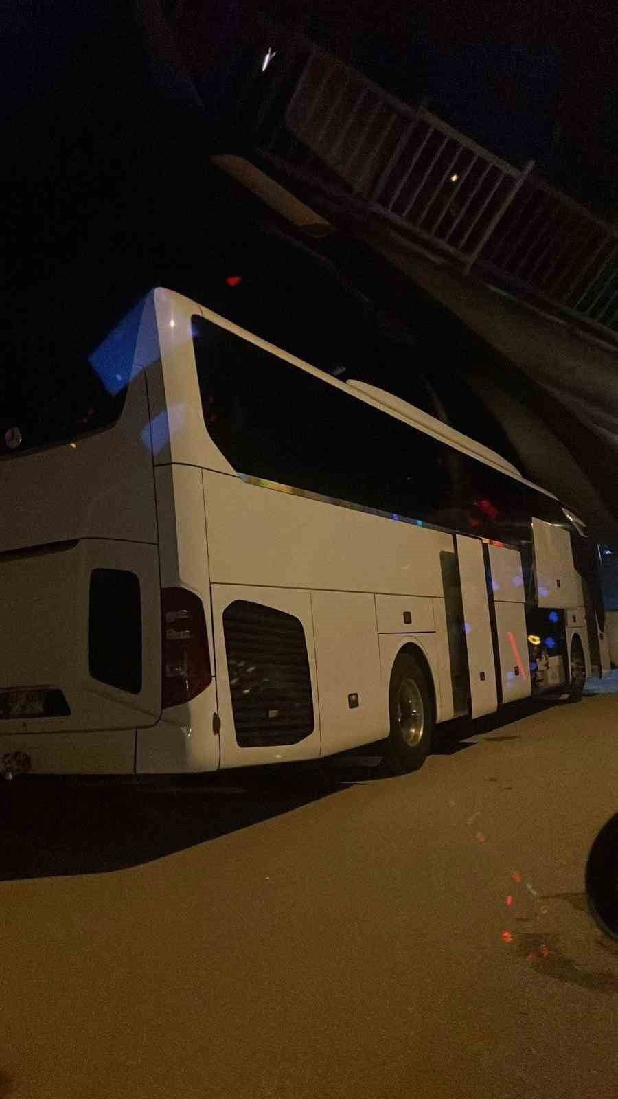 MERSİN’DEN GEZİYE ÇIKAN 40 KİŞİLİK ÖĞRENCİ GRUBUNDAN 20 KİŞİ, ZEHİRLENME ŞÜPHESİYLE HAYMANA DEVLET...